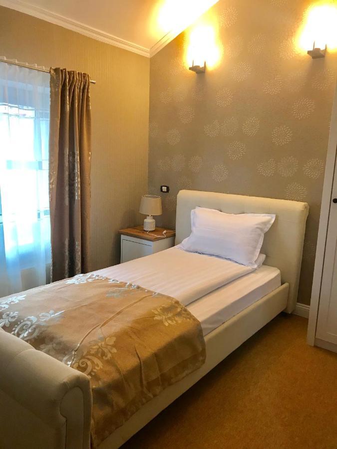 Vila 18 Hotel Boutique Bucharest Luaran gambar